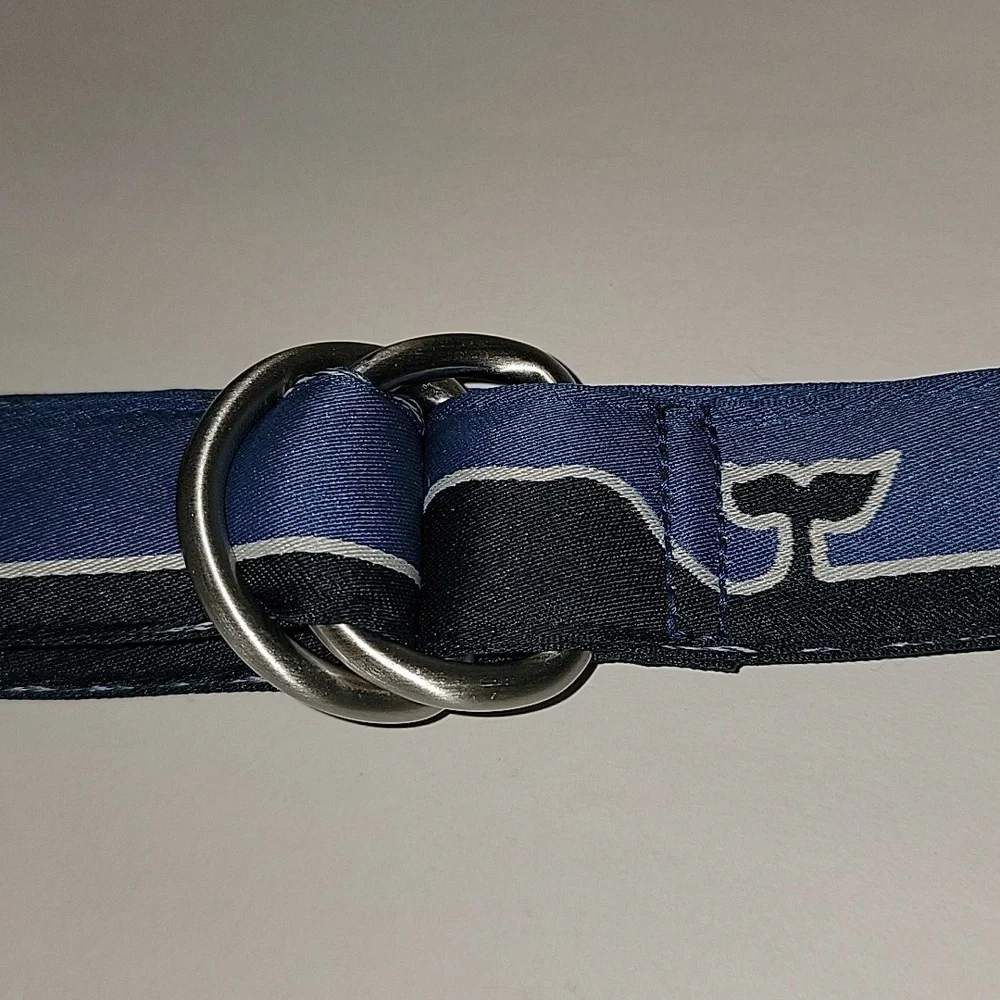 VINEYARD VINES BOY'S BLUE WHALE LINE D-RING BELT.